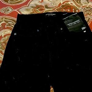 Banana Republic mid rise skinny jeans size 25 p in black, never been worn